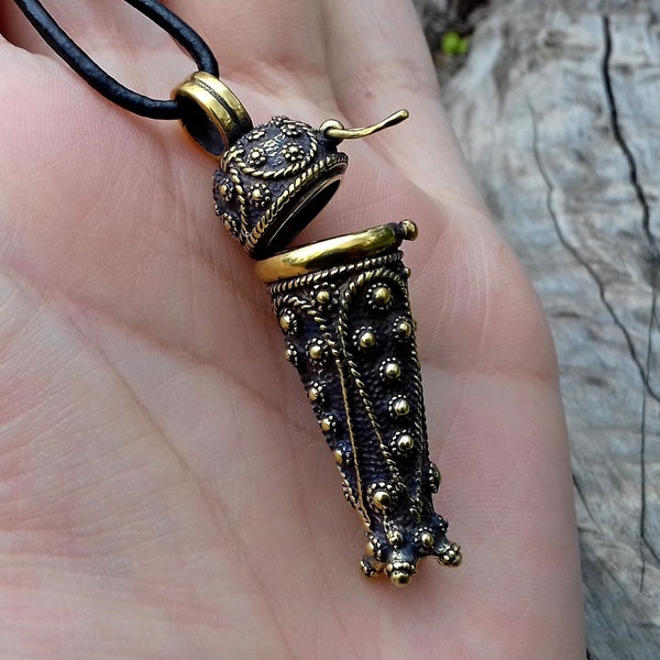 Gotland pendant, Viking jewelry, Replica 10th century, Viking age, History reenactment, Medieval, Norse, Pagan, Scandinavian, Asatru, SCA