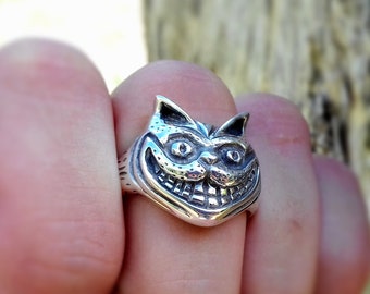 Cheshire cat ring, Silver, Alice in Wonderland jewelry, Cheshire cat jewelry, Cat jewelry, Kitty ring, Animal cute ring, Tim Burton ring