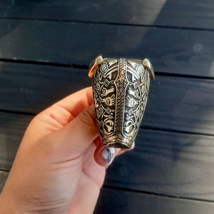 Set med 2 vikingabroscher "björnhuvud", Replika, Rekonstruktionsfibula, Djurhuvud, Medeltida, Nordisk, Hednisk, SCA-dräkt, Vikingasmycken bild 9
