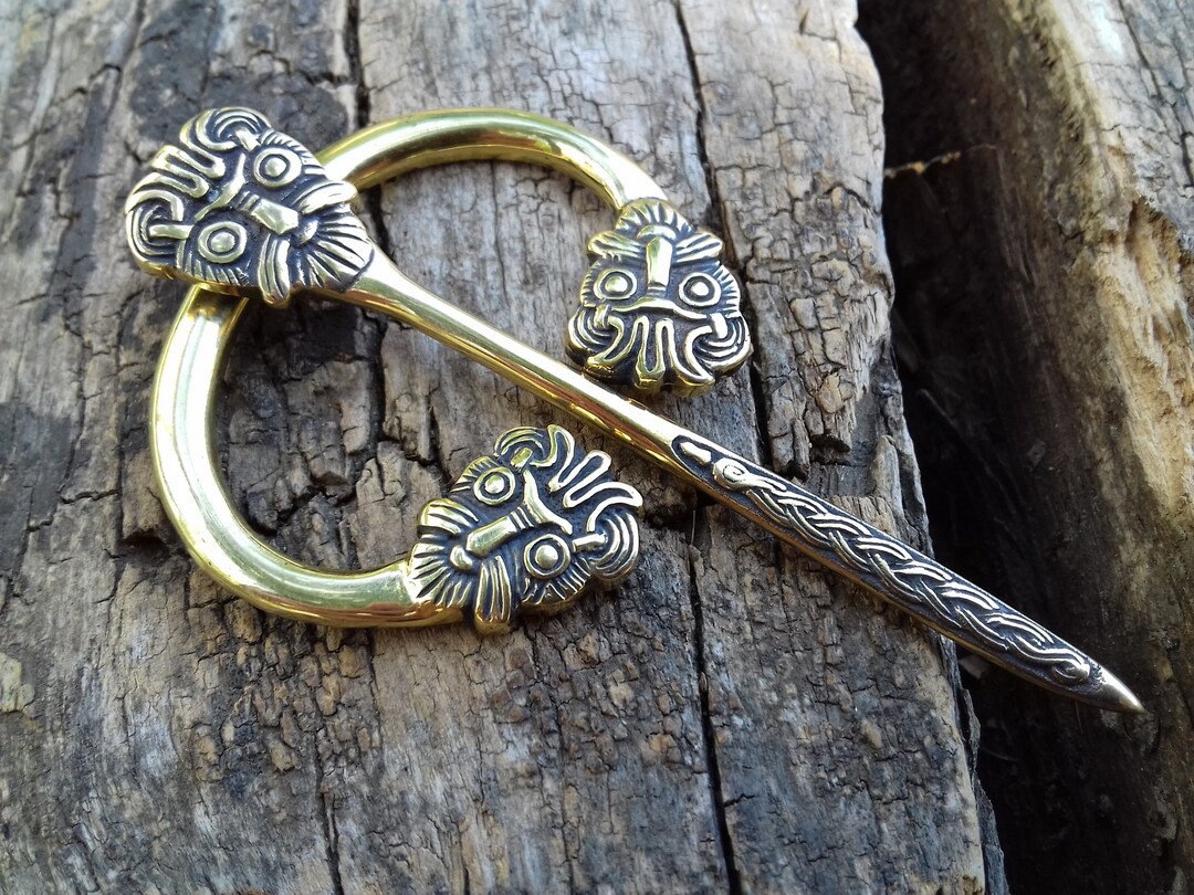 Viking fibula with animal heads Bronze jewelry brooch Birka Etsy 日本