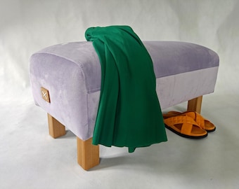 Banc d’entrée violet moderne, Pouf rembourré en velours, Banc en bois de salon, Pouf Ottoman, Banc de chambre, Grand pouf en chêne violet