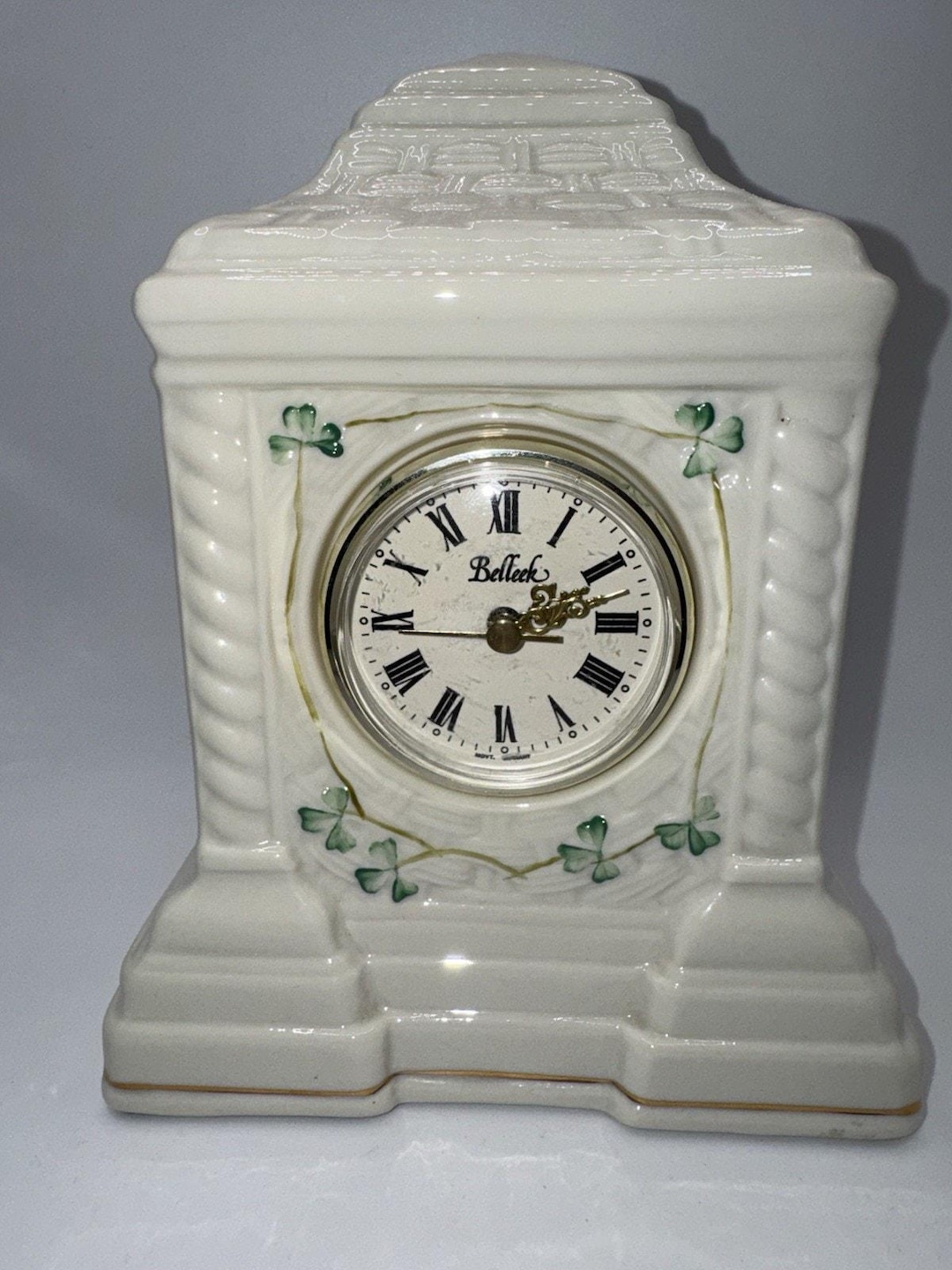 Belleek Ireland Porcelain Mantel Clock Shamrocks Rope Design 8th Mark 90’s Works