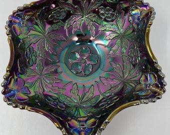 Vintage Fenton Art Glass Amethist Carnaval Iriserende Caroline Dogwood Bowl 1977