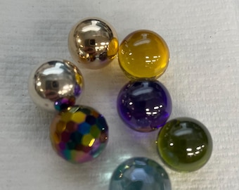 Piedras especiales de bola sin orificio de 12 mm. Relleno de oro, plata, circonita cúbica, titanio, aguamarina, iridiscente.