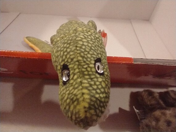 Ty Beanie Babies Morrie the Green Eel