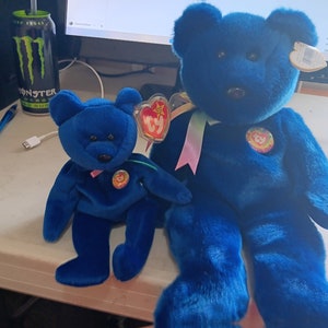 Ty Beanie Babies And Buddies Clubby Dark Blue Bear (With Multi-Colored Ribbon Around Neck) 2 Piece Set