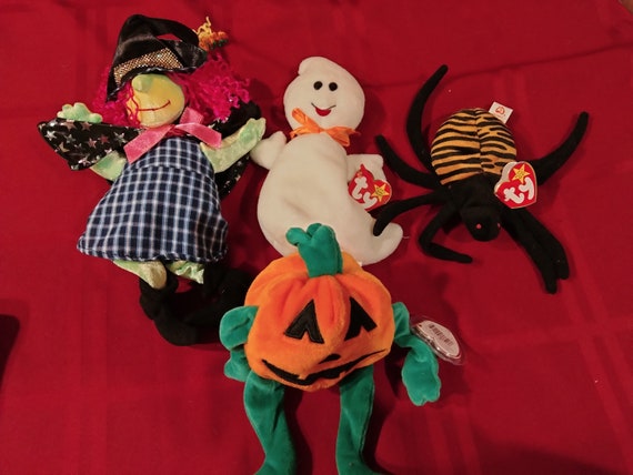 Ty beanie babies Scary, Spooky, Spinner, and Pumkin 4 piece Halloween Beanie Babies Set