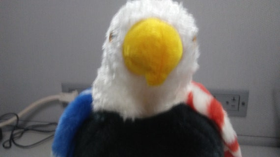 Ty Beanie Buddies Soar the American Flag Eagle with Black Chest