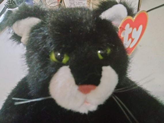 Ty Beanie Classics Frisky The Posable Black And White Kitty Cat with Realistic Green Eyes