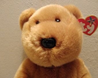Ty Beanie Buddies Classics Gifts the Brown Bear w/Gift