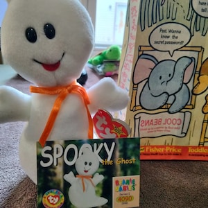 Ty Beanie Babies Spooky The White Ghost mit offizieller Sammelkarte und Original McDonald's Happy Meal Papiertüte, 4 Stück. Set