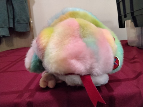 Ty Beanie Buddies RAINBOW The Really Colorful Tye Dyed Iguana With Red Eyes And Red Tongue