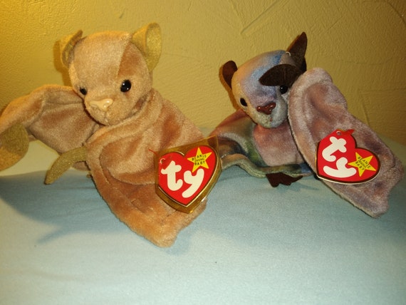Ty Beanie Babies Batty the Bat Set, Both battys Brown and Tye-Dyed.