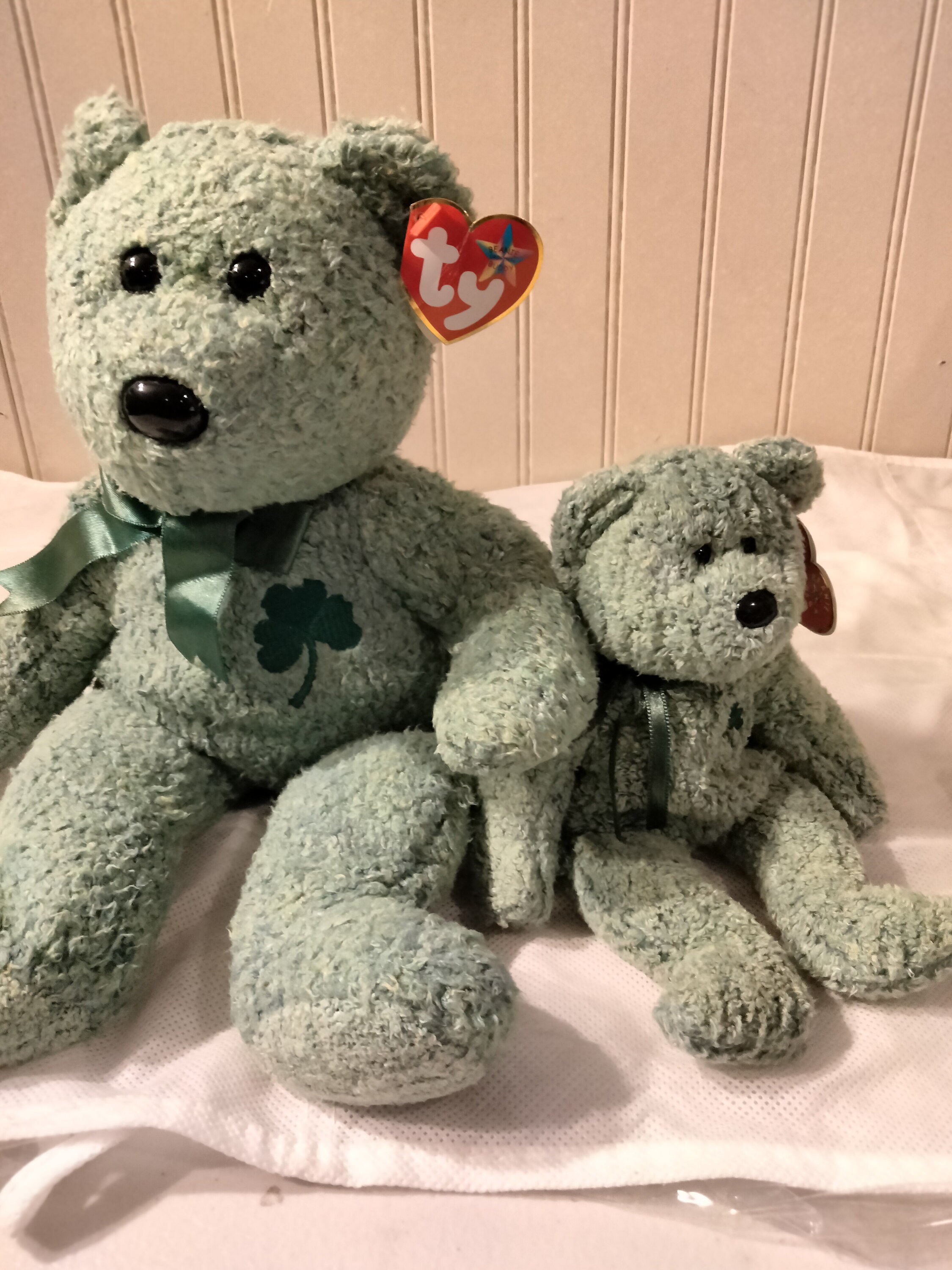 Shamrock bear hotsell beanie baby