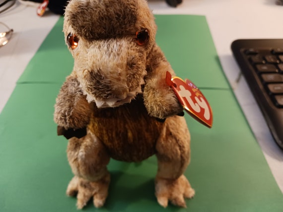 Ty beanie babies Toothy the Dinosaur