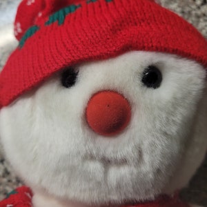 Ty Beanie Buddies Snowboy The Snowman With Red And Green Christmas Holiday Hat And Scarf
