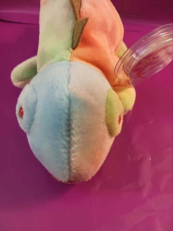 Ty beanie babies Iggy the tye dye iguana with green spikes