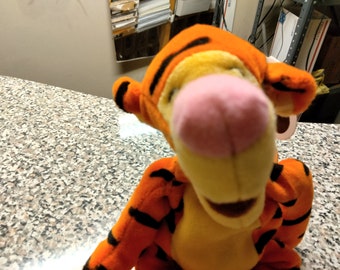 The Disney Store&#39;s  Tigger The beanie bag plushie Colorful Orange And Black Tiger