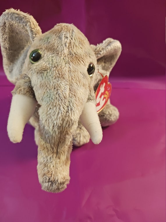 Ty beanie babies Pounds the Gray Elephant