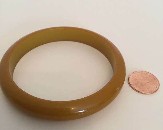 Bakelite Bangle Bracelet Olive Color - image 7