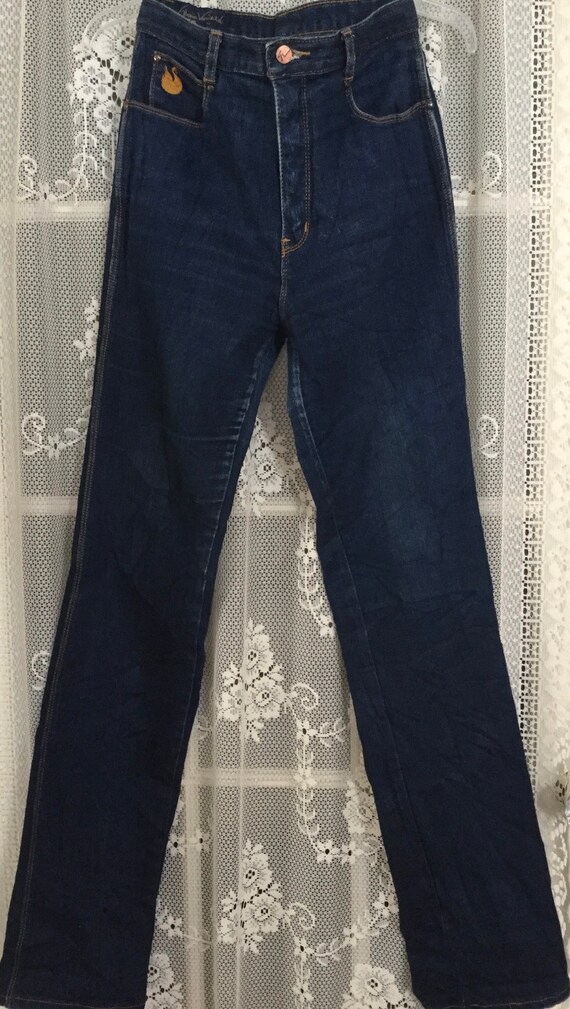 Gloria Vanderbilt Dark Denim High Waisted Jeans 19