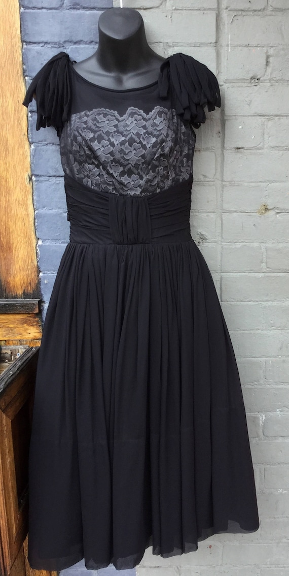 1950's Black Chiffon and White Lace Bodice Size S… - image 7