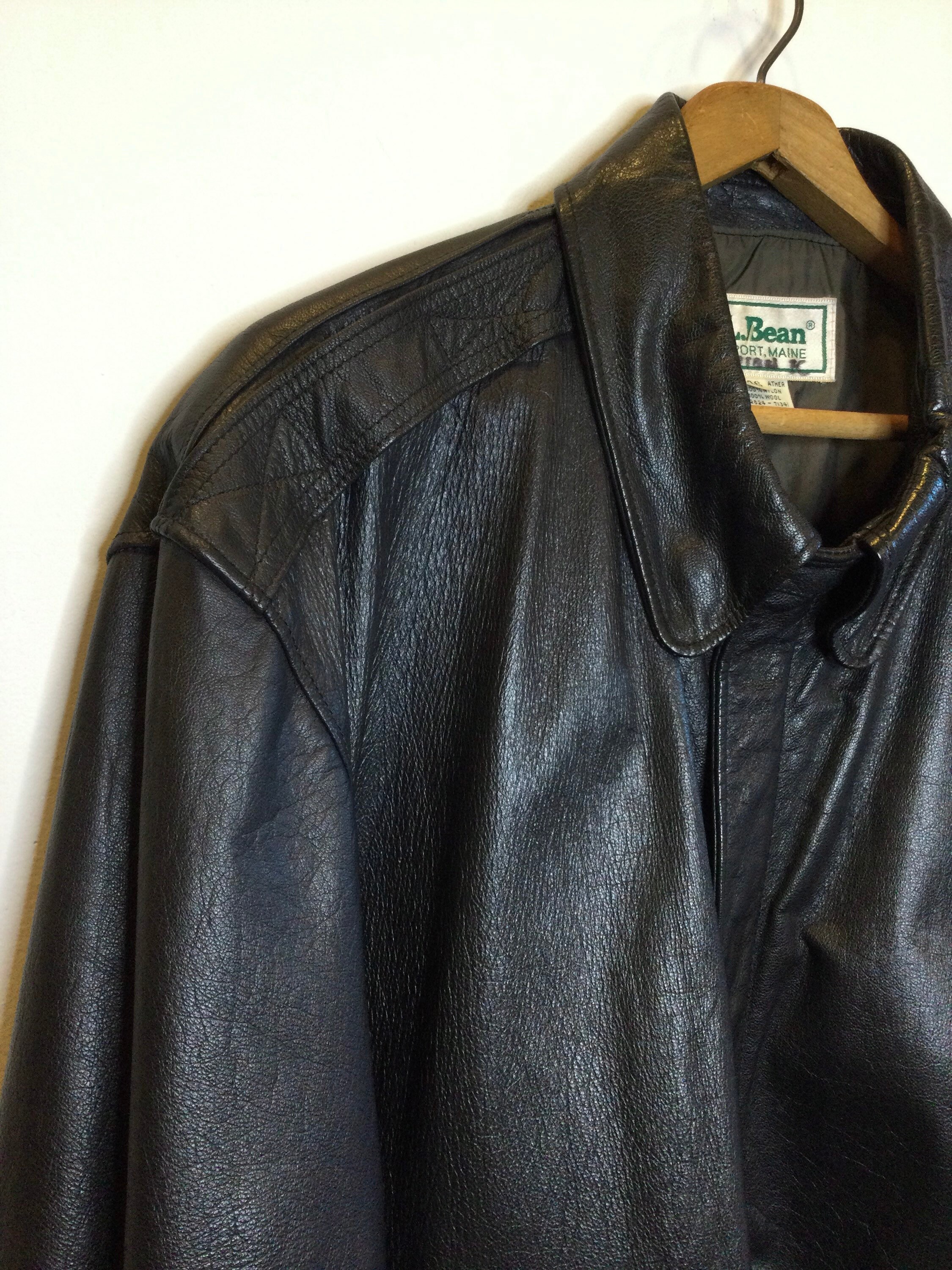 Vintage L.L. Bean Leather Bomber Jacket Size 46 - Etsy Vintage L.L. Bean Leather Bomber Jacket Size 46 - Etsy
