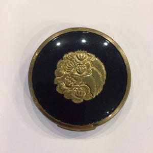 Antique 1930&#39;s Brass and Black Enamel Powder Compact with Mirror Richard Hudnut