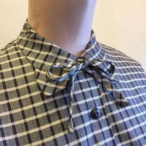 1950&#39;s Dress Black and White Plaid Made by London Originals 3/4 Sleeve Pockets Button Front