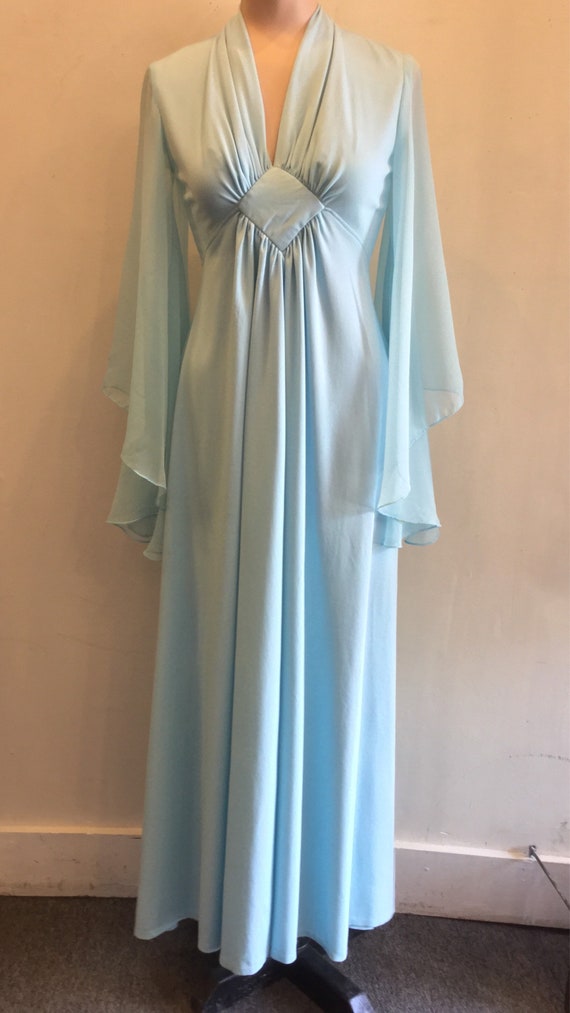 maxi dress no sleeves