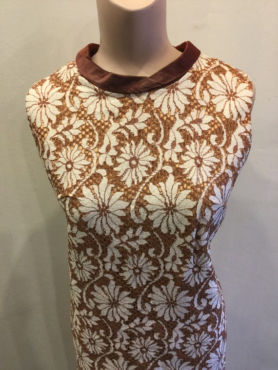 60's Dress Brown and White Lace Daisy 1960's Vint… - image 10