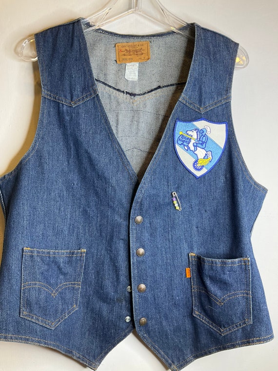 Short vest Chanel Blue size 36 FR in Denim - Jeans - 35654281