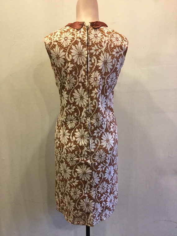 60's Dress Brown and White Lace Daisy 1960's Vint… - image 4