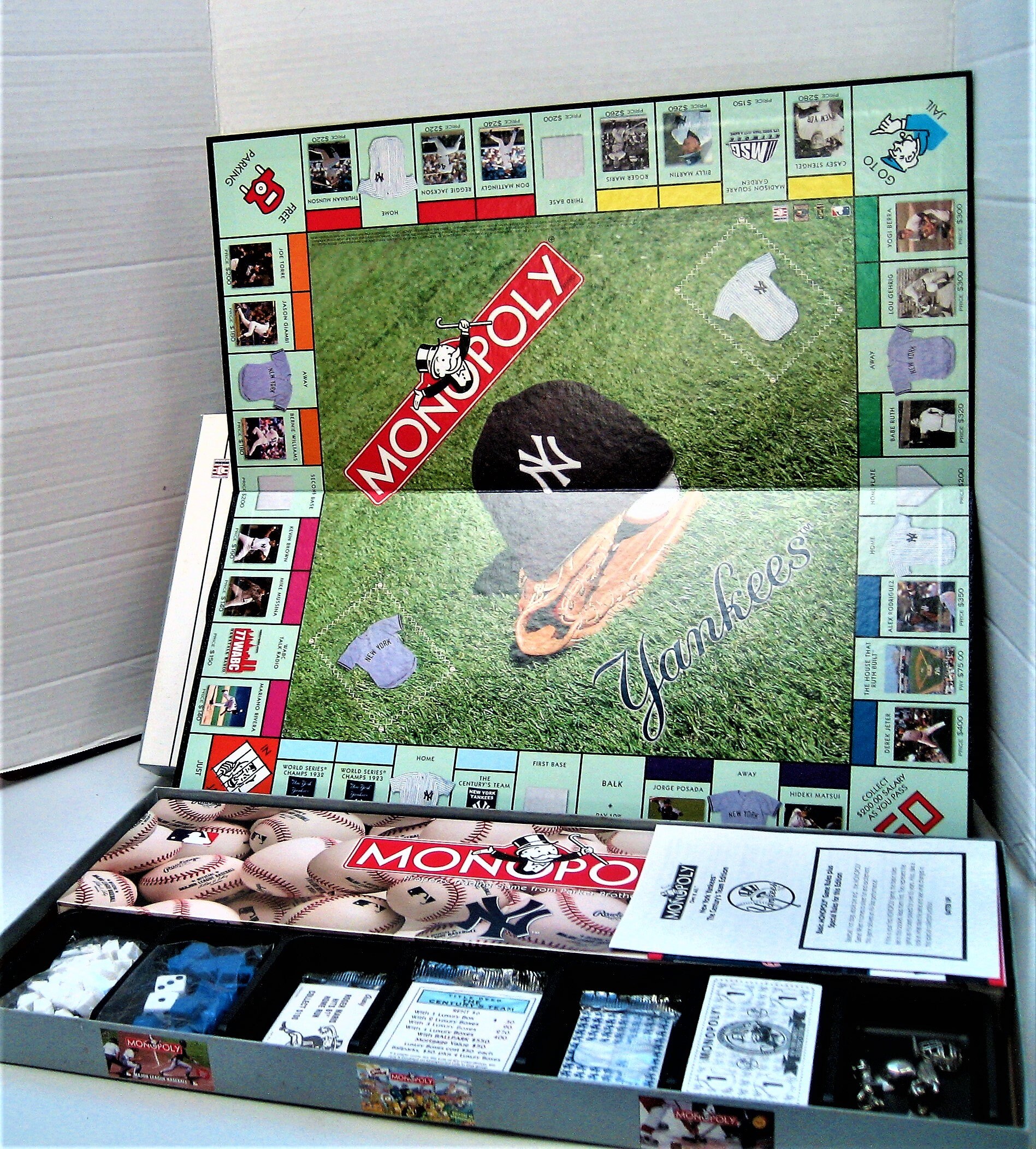 NY Yankees Monopoly Game Gift Century's Team Edition Unused Inside
