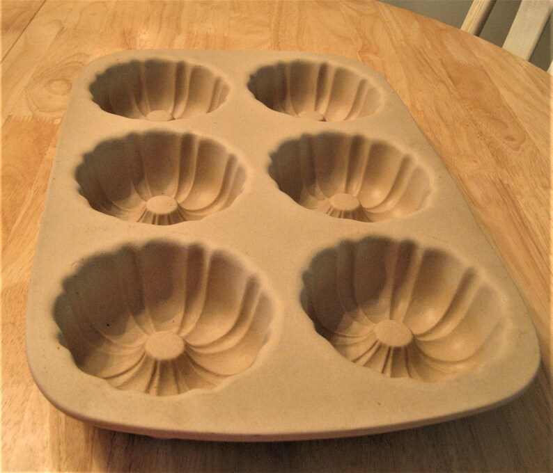 Pampered Chef Stoneware Mini Bundt Pan Fluted Pan Individual Etsy
