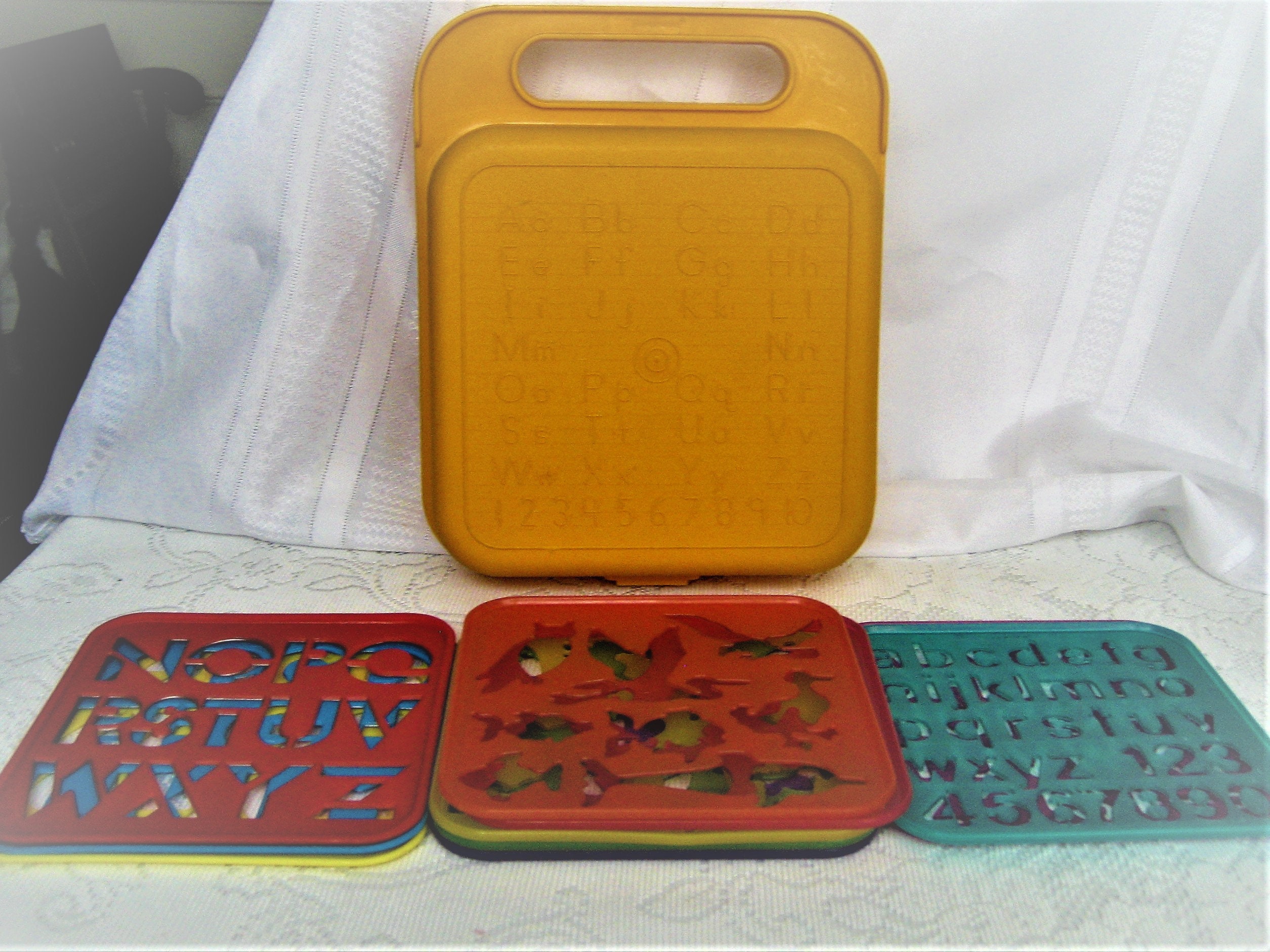 Tupperware Case & Stencils 10 Plastic Square Stencils School Supply ...
