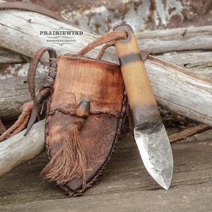 Cuchillo de hombre de montaña hecho a mano Prairiewind Cuchillo de cuello Frontera Primitivo Bushcraft Forjado hecho a mano Medieval Feria renacentista imagen 1