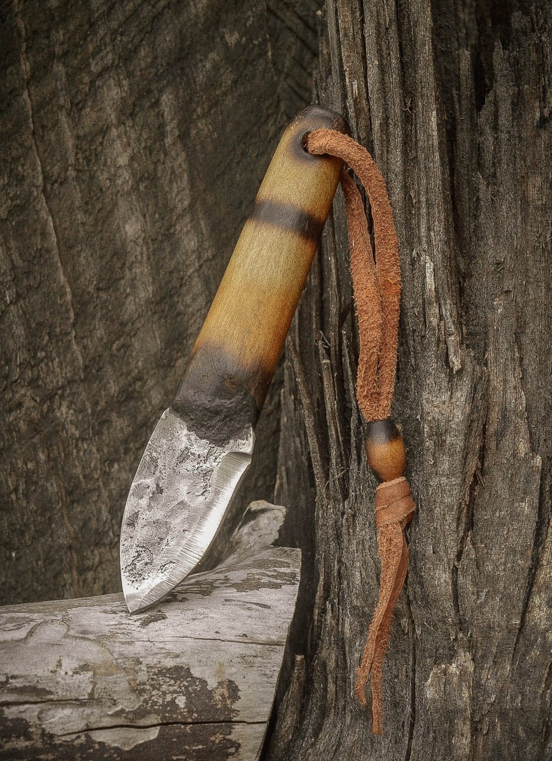 Cuchillo de hombre de montaña hecho a mano Prairiewind Cuchillo de cuello Frontera Primitivo Bushcraft Forjado hecho a mano Medieval Feria renacentista imagen 5