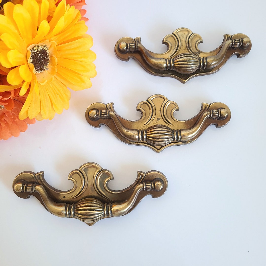 Vintage Large Brass Drop Bail Pulls, Lot of 3 Chippendale, Bat Wing Handles/drawer Pulls
