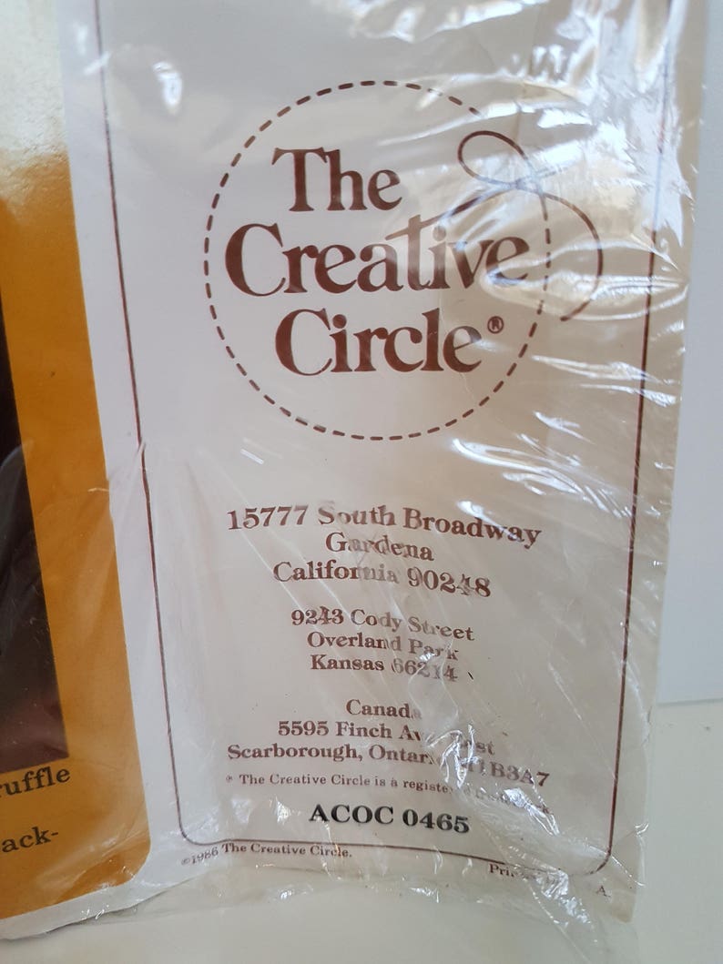 Vintage Candlewicking Ruffled Pillow Kit Colonial Welcome Creative Circle #0465 New in Package
