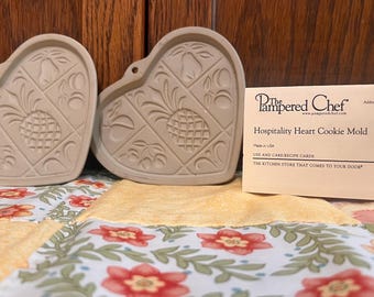 Pampered Chef Hospitality Heart Cookie Mold – Stoneware Baking Mold