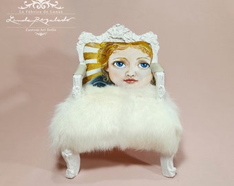 Fur armchair with cherub painting 1:6 scale, doll couch, doll sofá, blythe couch, barbie