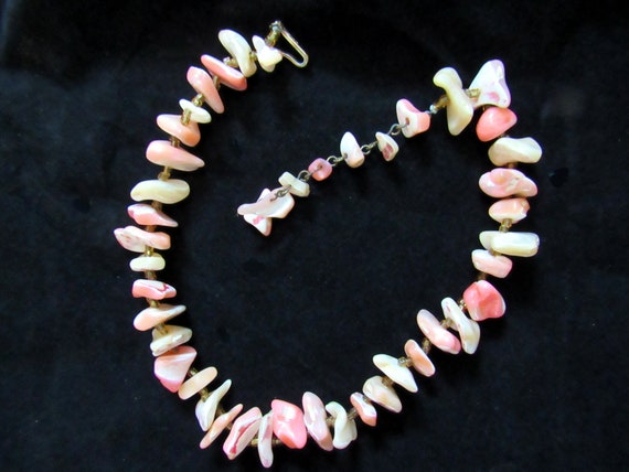 Pink Coral Mid-Century Choker - image 3