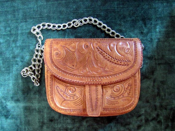 Tooled Leather 1970s Vintage Shoulder Bag - image 1