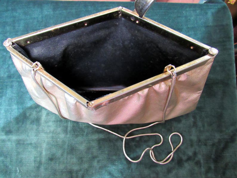 1960s Gold Lame Leather Evening Shoulder Bag/Clutch image 4