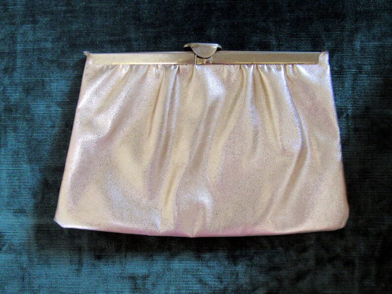 1960s Gold Lame Leather Evening Shoulder Bag/Clutch image 2