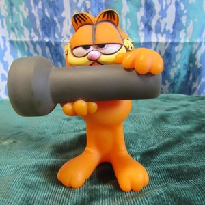 Garfield Pointer Holder