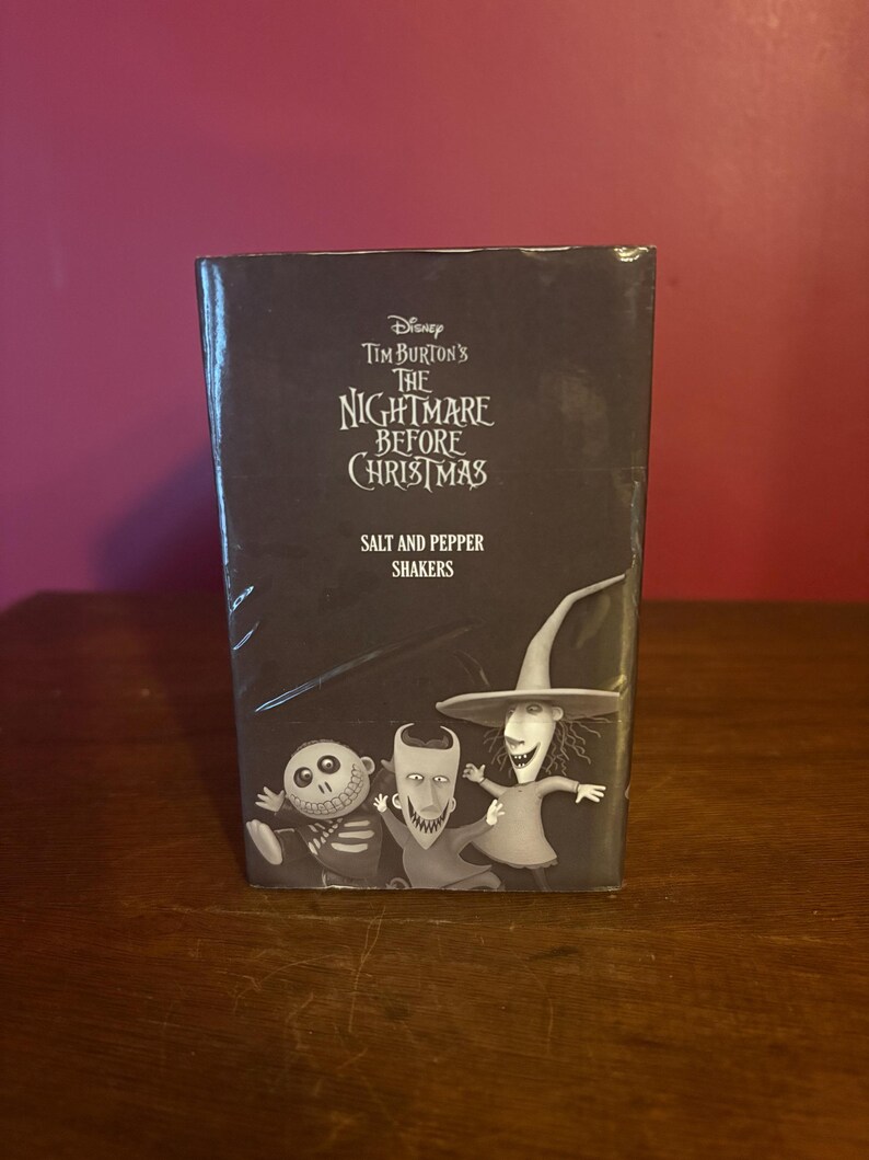 Disney The Nightmare Before Christmas Salt and Pepper Shaker - Thumbnail 3