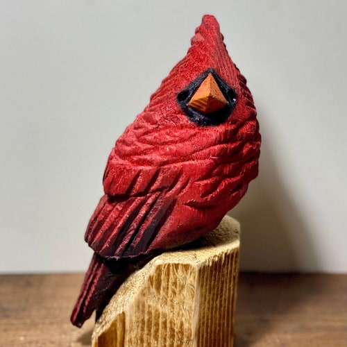 Cardinal Chainsaw Carving