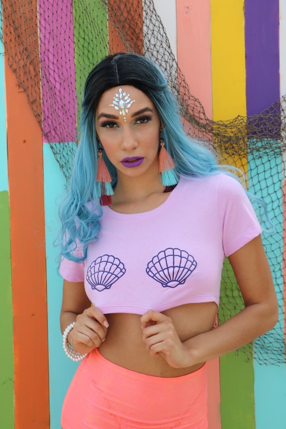 Crop Top Festival Clothing UNDERBOOB Tee, SHELL Tee, Summer Tops , Summer  Outfit Mermaid Shells Cropped Tops Rave Outfits, Mermaid Gift -  Canada